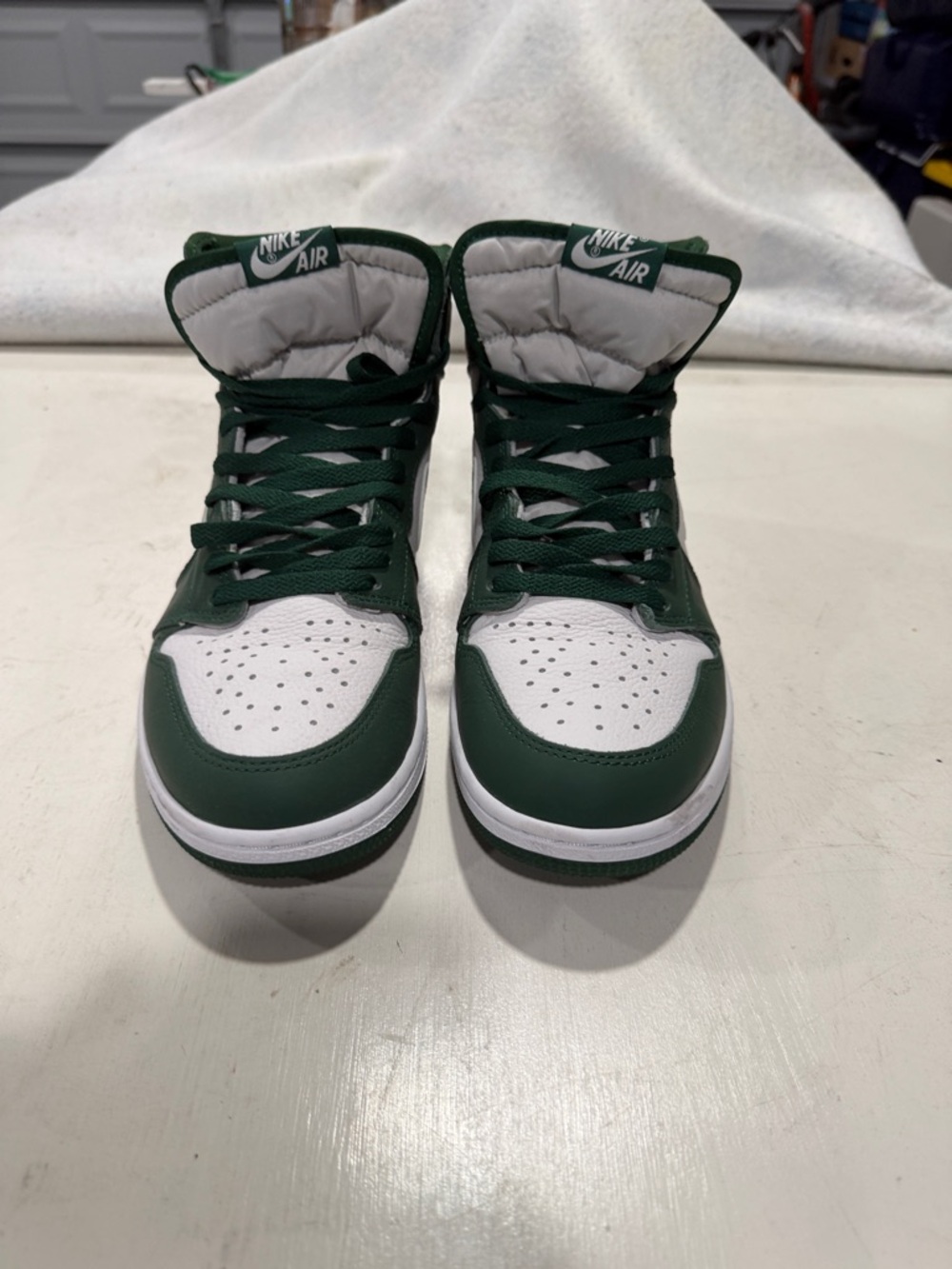 Nike Air Jordan 1 Mid White Green with Silver Swoosh - Picture 5 of 6